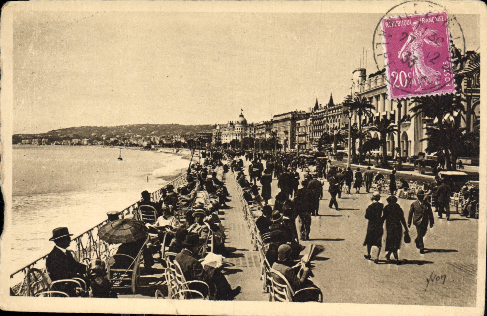 CPA La Douce France Cote d'Azur Nice Alpes Maritimes Promenade des Anglais 