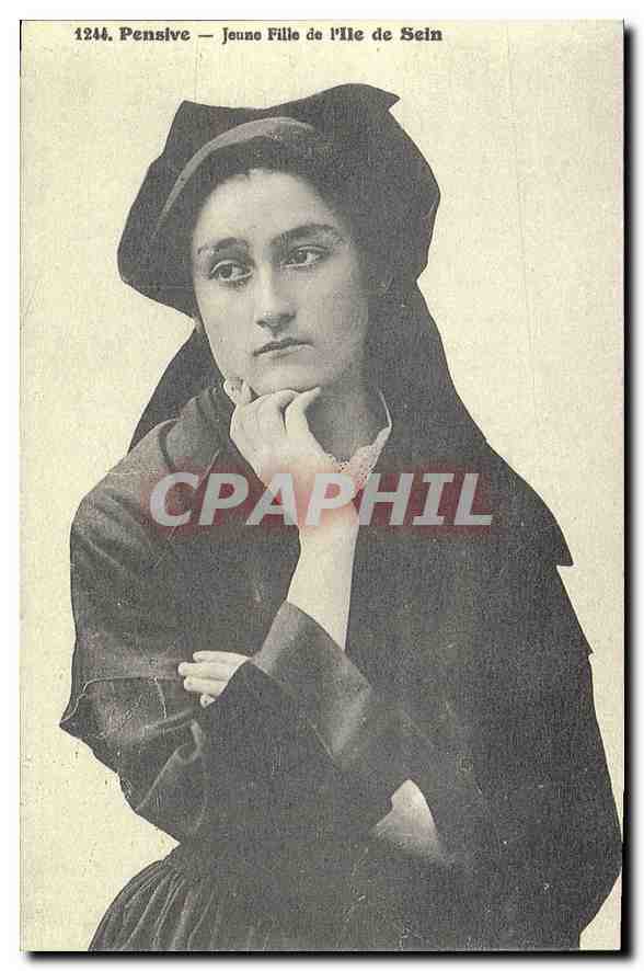 REPRO Pensive Jeune Fille de l'Ile de Sein 