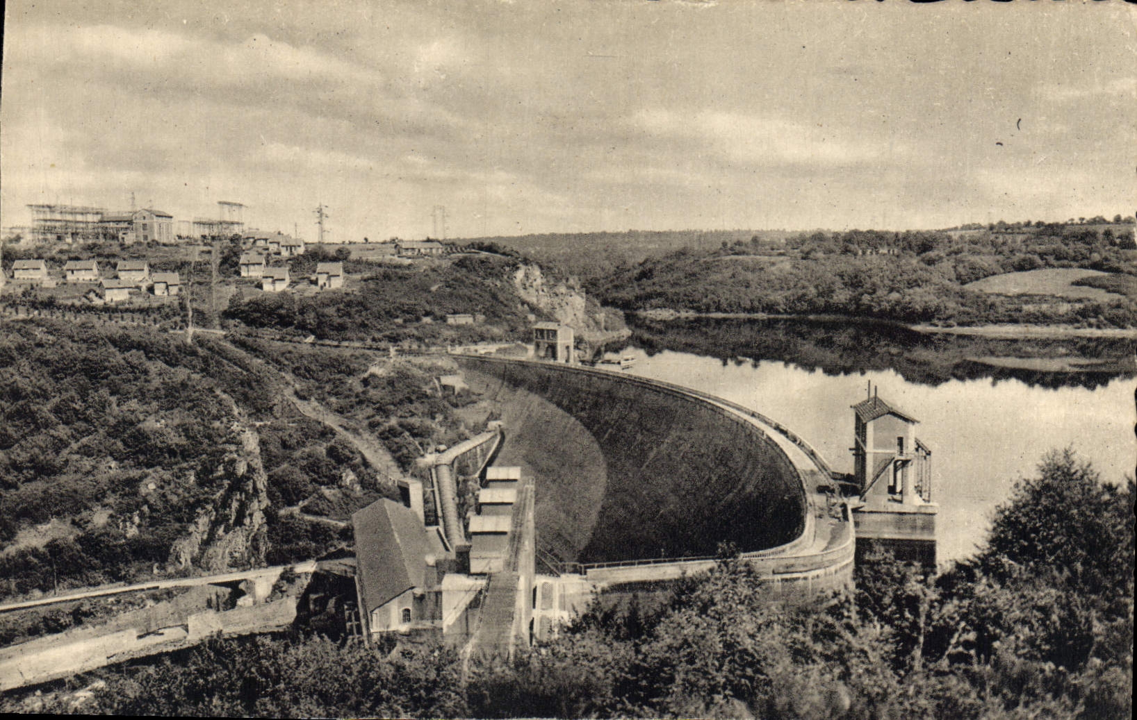 Eguzon (Indre) — Le Barrage — G. Champeaud et Terrasson, Limoges