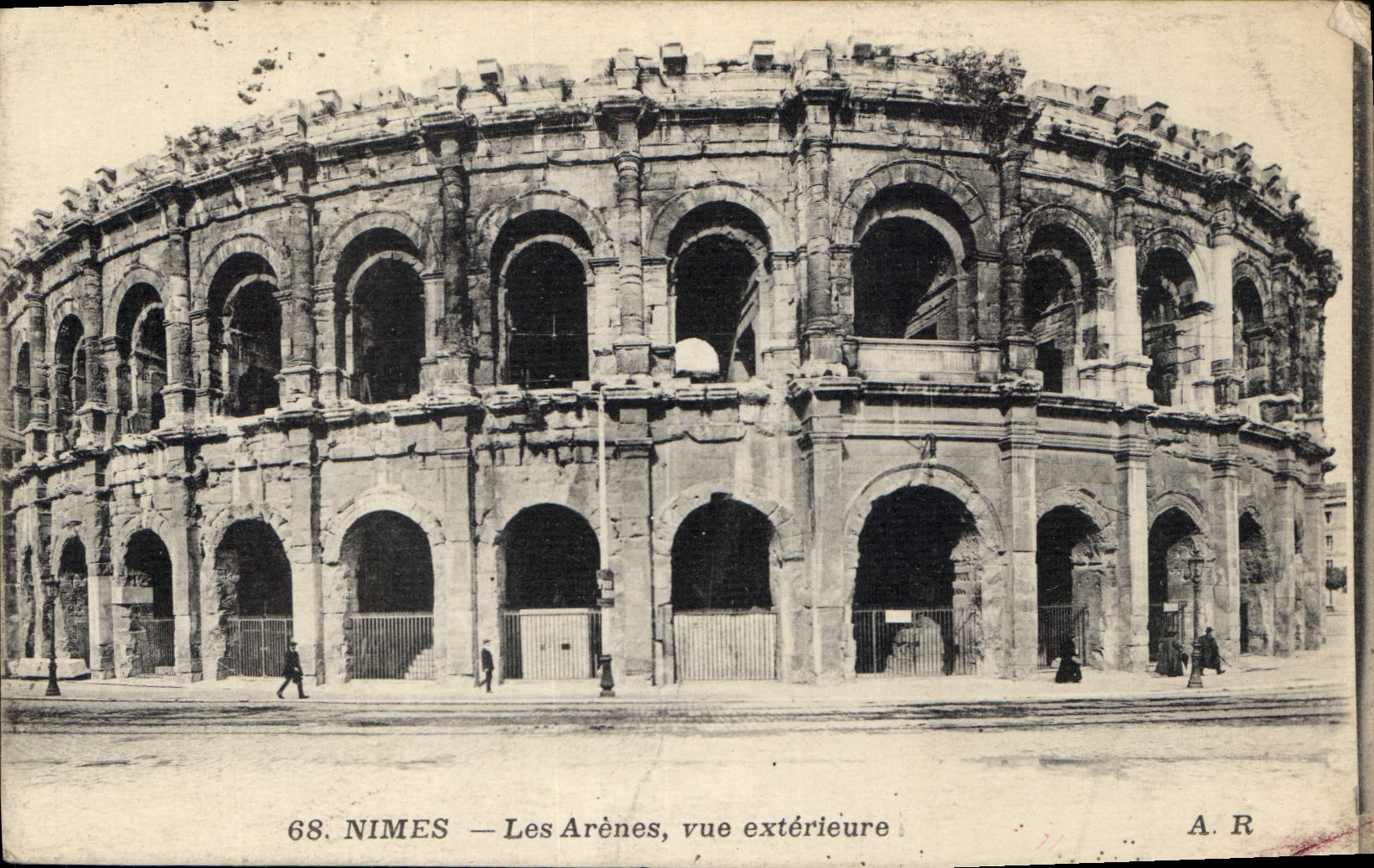 CPA Nimes les Arenes vue exterieure 