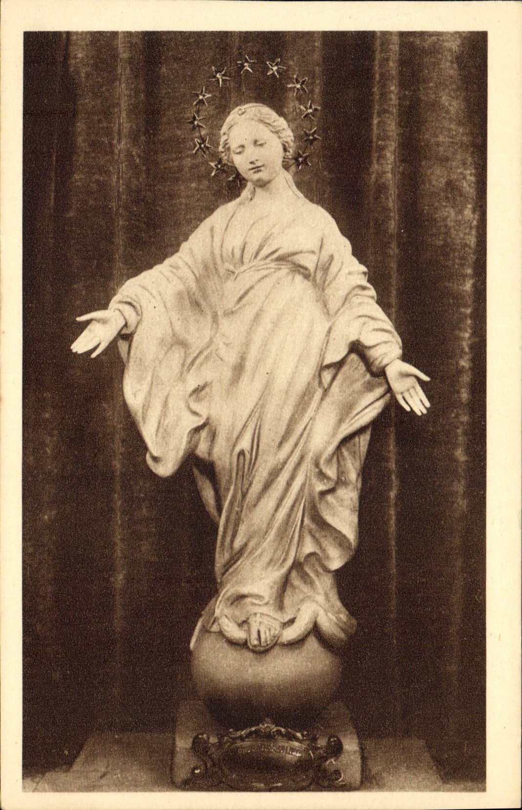 CPA La Statue Miraculeuse de la Vierge du Sourire 
