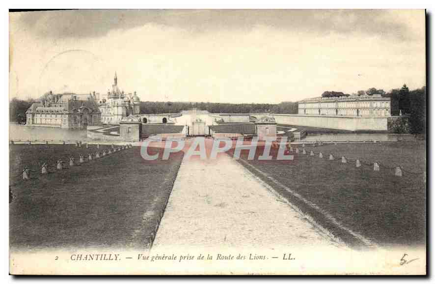 CPA Chantilly Vue generale prise de la Route des Lions 