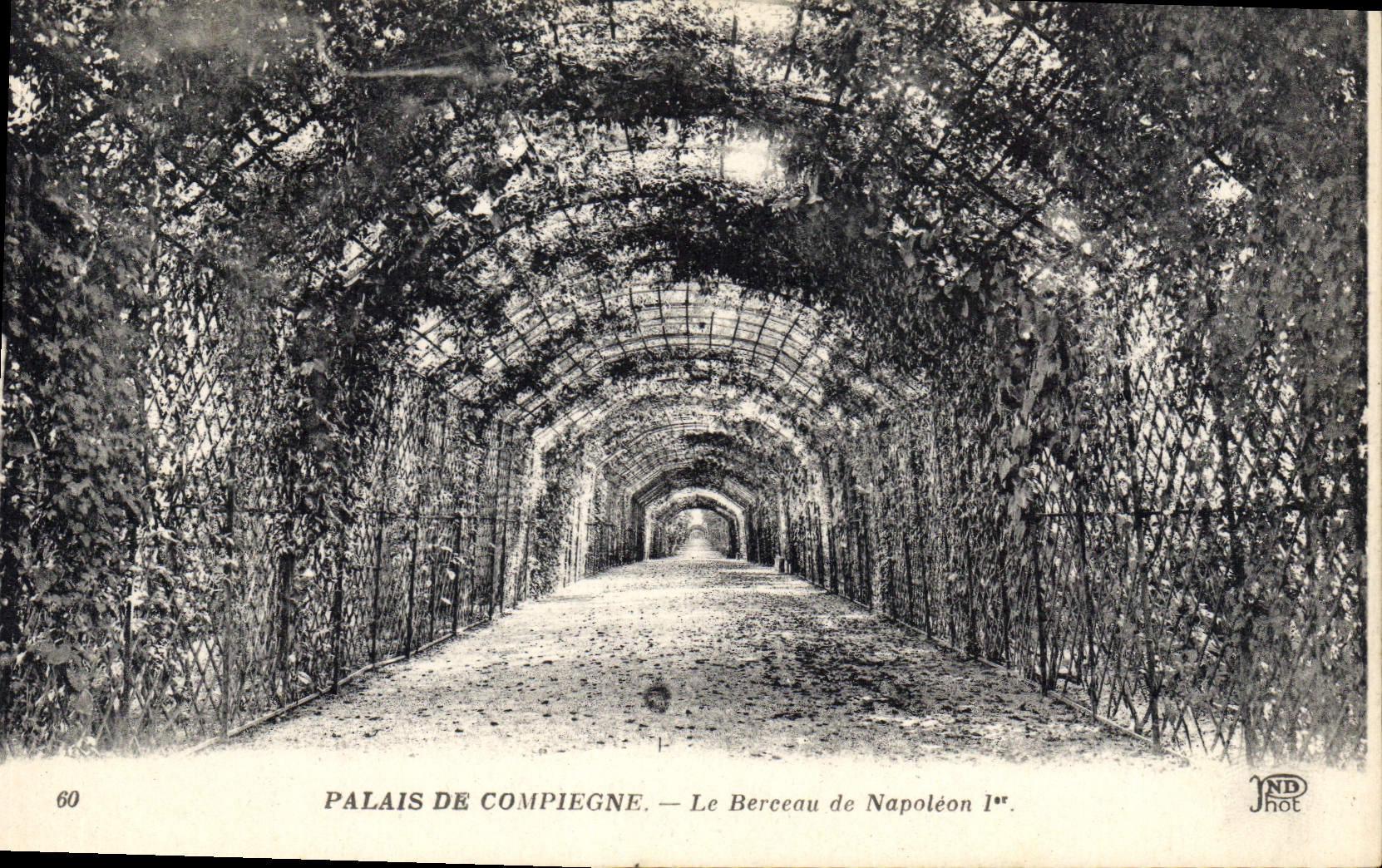 CPA Palais de Compiegne le Berceau de Napoleon I 