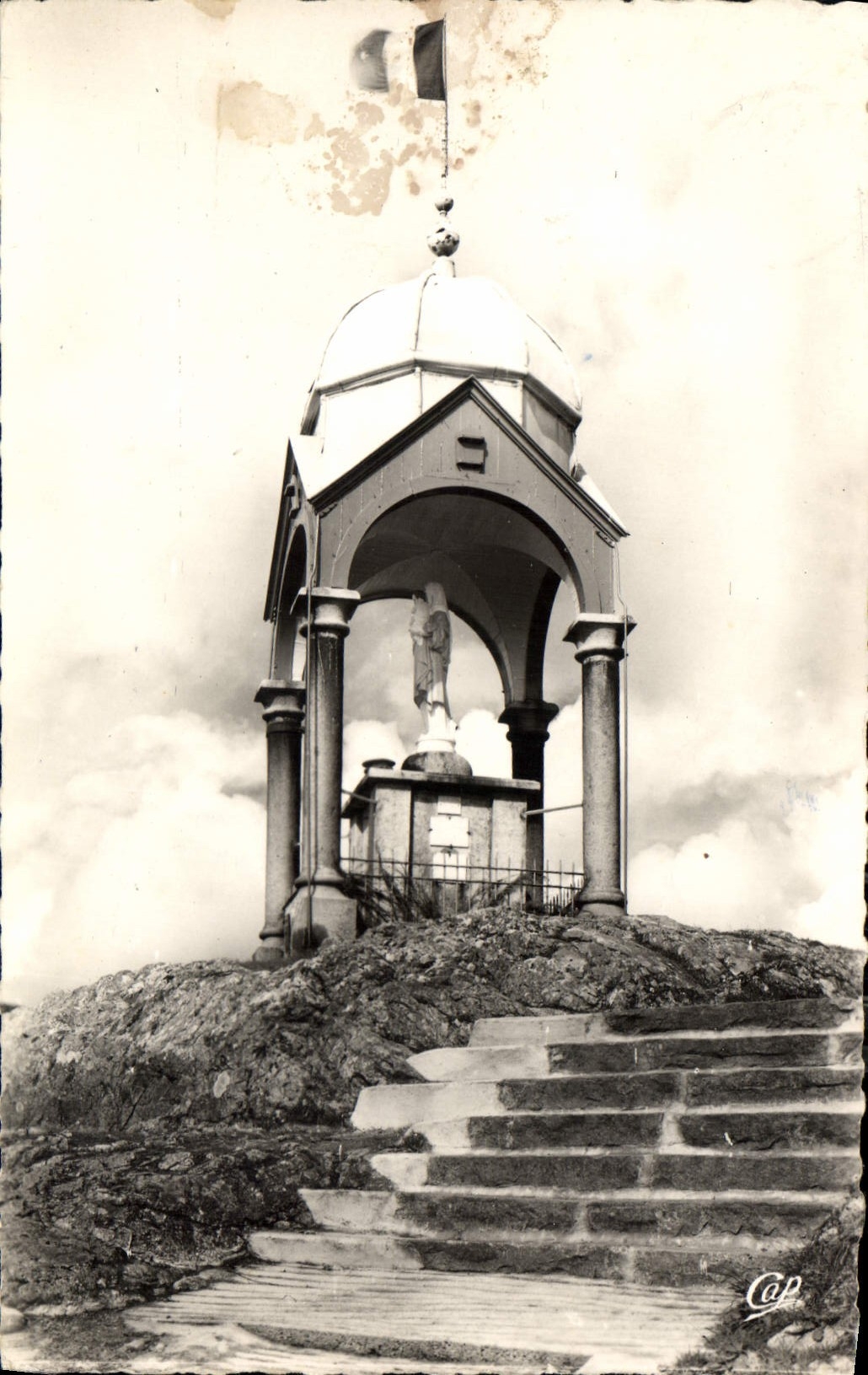 CPA Le Val Andre La Chapelle de N D de la Garde 