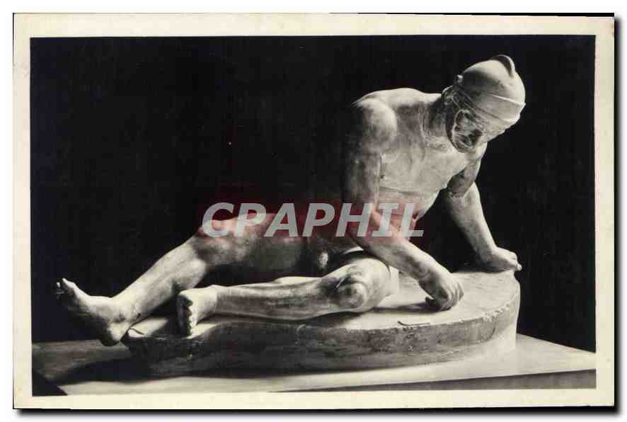 CPA Napoli Museo Nazionale Guerriero ferito 