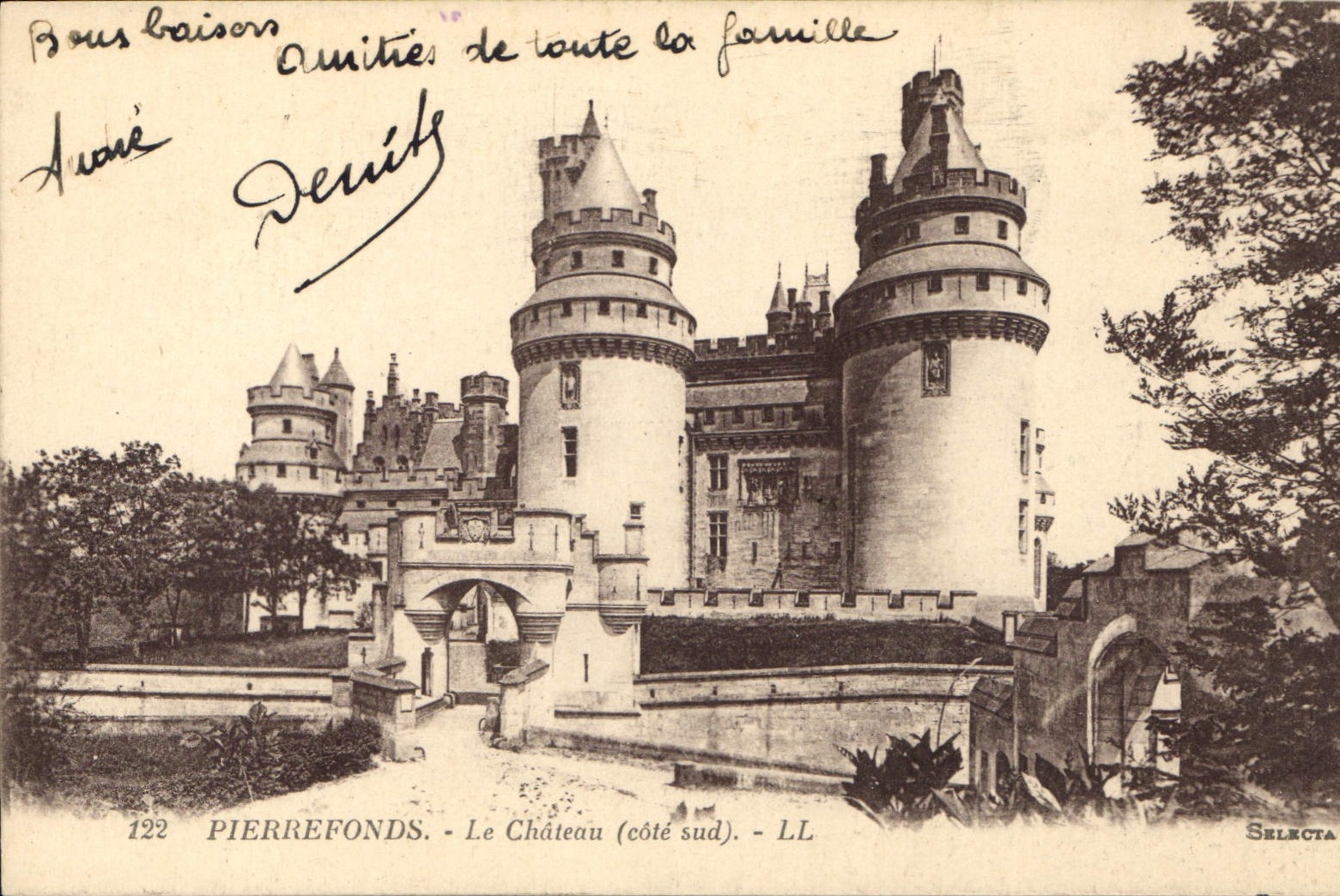 Pierrefonds — Das Schloss (Südseite) — Selecta