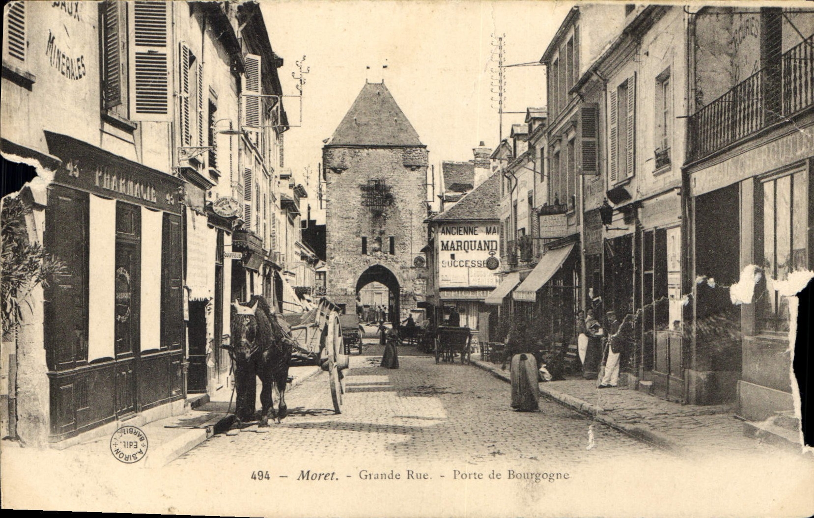 Moret - Grande Rue - Porte de Bourgogne — Éditeur : L'Éditeur de Moret, n° 494