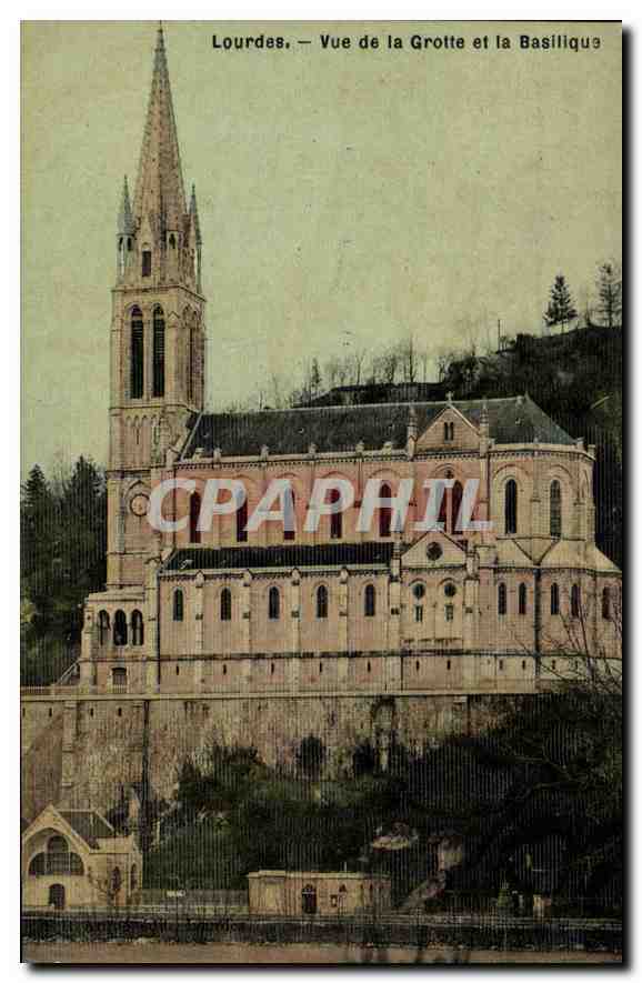CPA Lourdes Vue de la Grotte et la Basilique 
