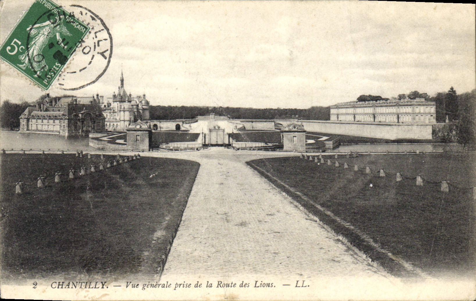 CPA Chantilly Vue generale prise de la Route des lions 