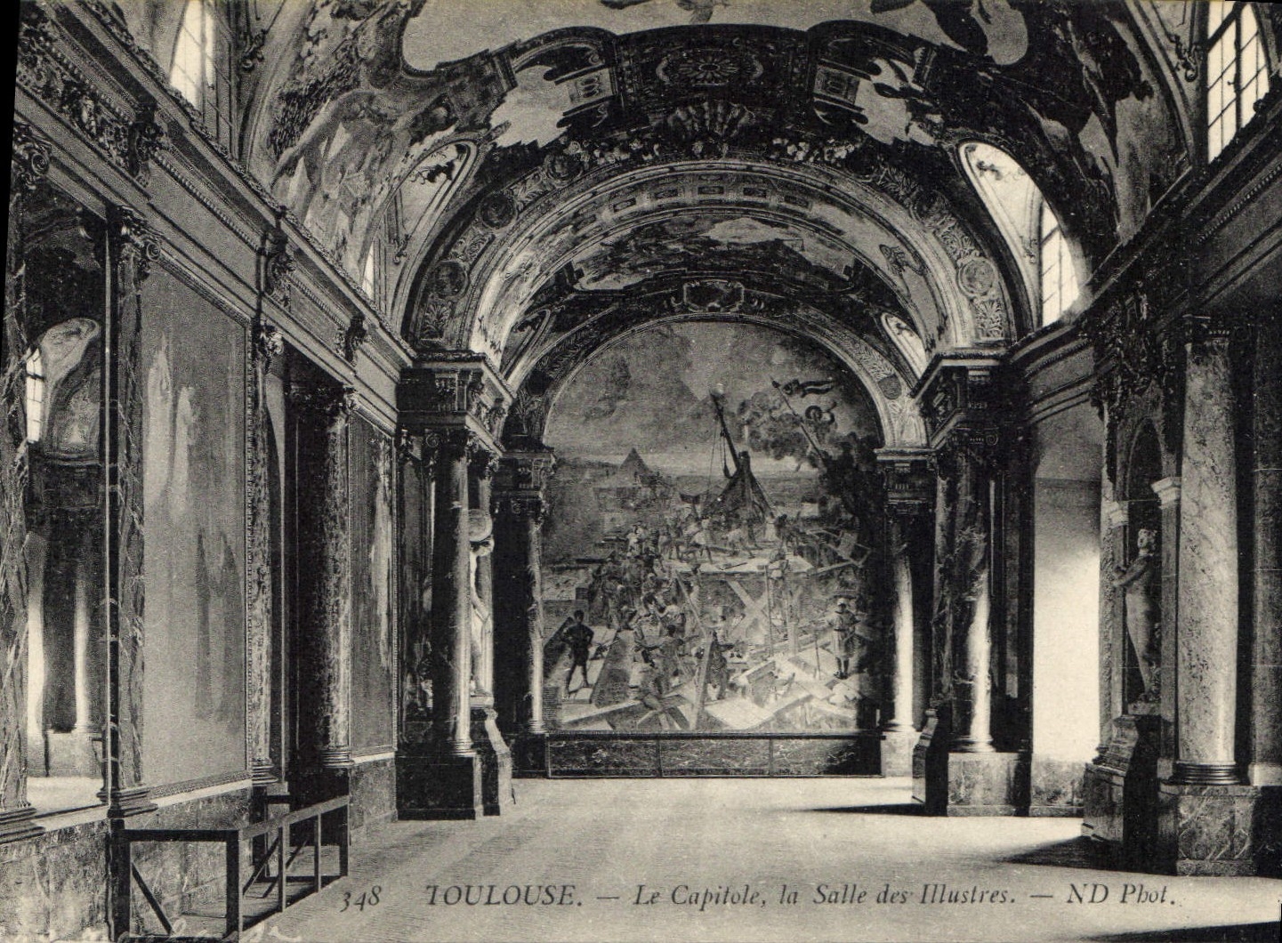 CPA Toulouse le Capitole la Salle des Illustres 