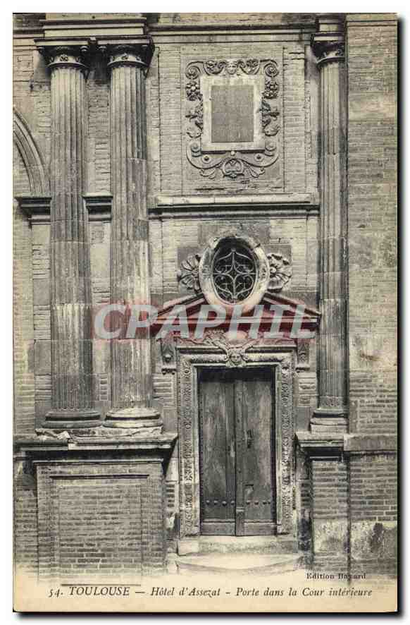 Toulouse — Hôtel d'Assézat — Porte dans la Cour intérieure — Édition Hayard