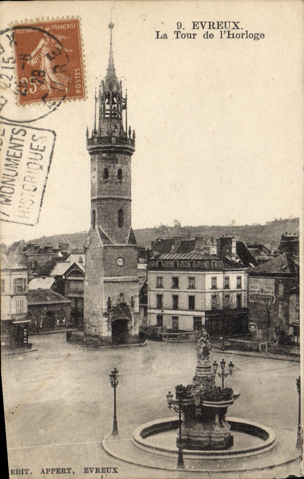 CPA Evreux La Tour de l'Horloge 