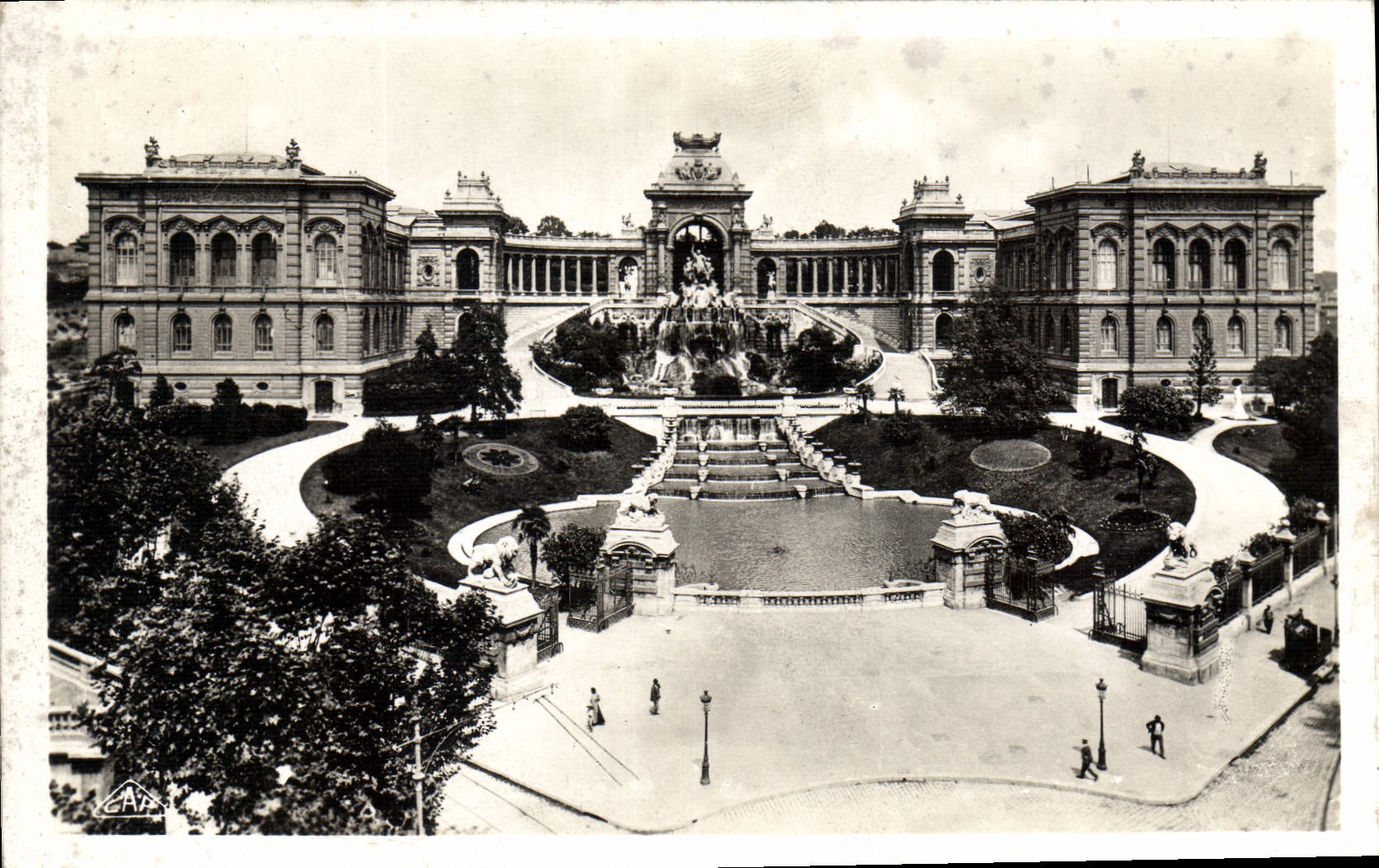 Le Palais Longchamp — Marseille — éditeur GAP