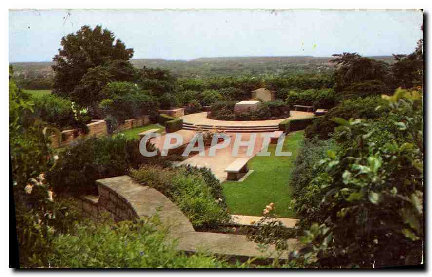 CPA Looking over the Beautiful Garden and Tomb of Will Rogers Oklahoma 