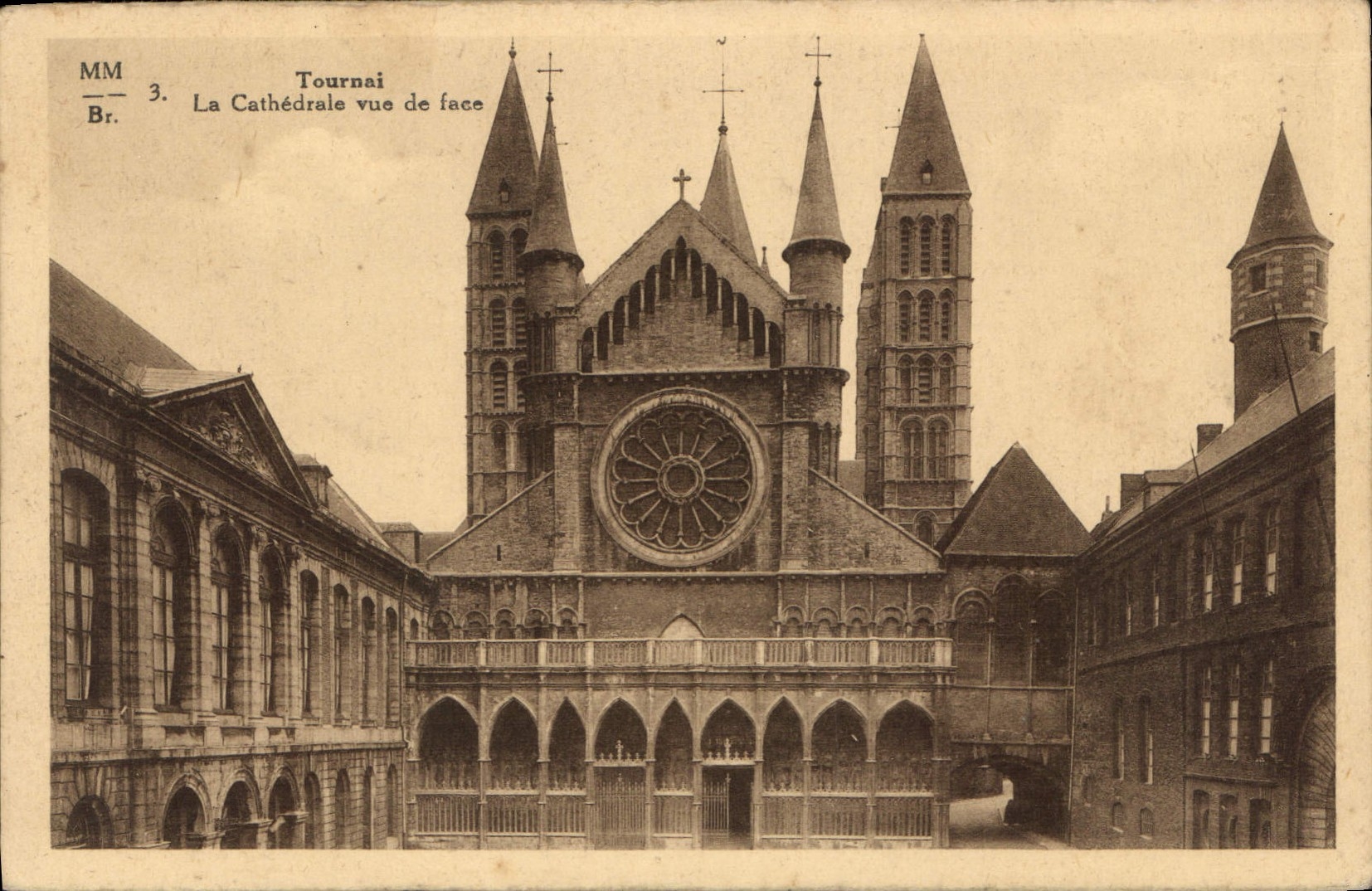 CPA Tournai La Cathedrale vue de face 