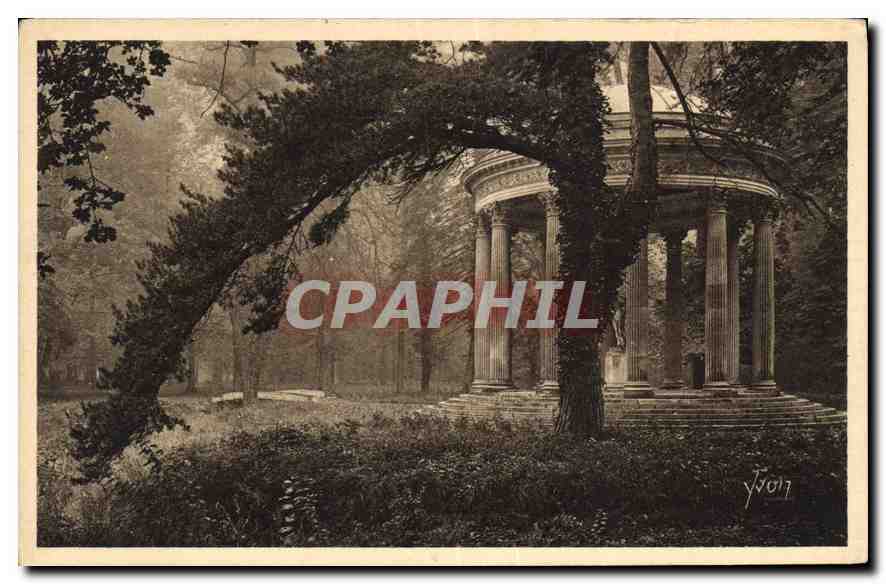 CPA Versailles Petit Trianon Temple de l'Amour 