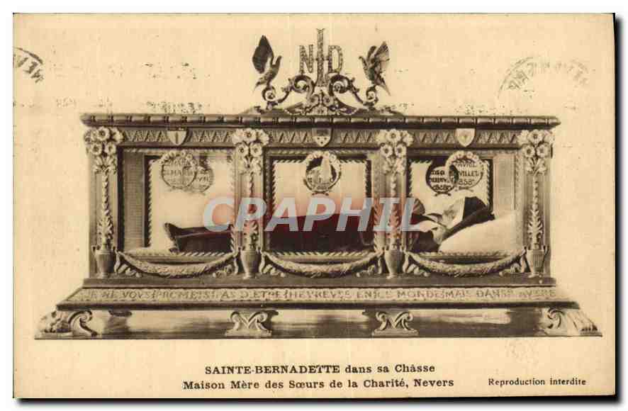 CPA Sainte Bernadette dans sa Chasse Maison Mere des Soeurs de la Charite Nevers 