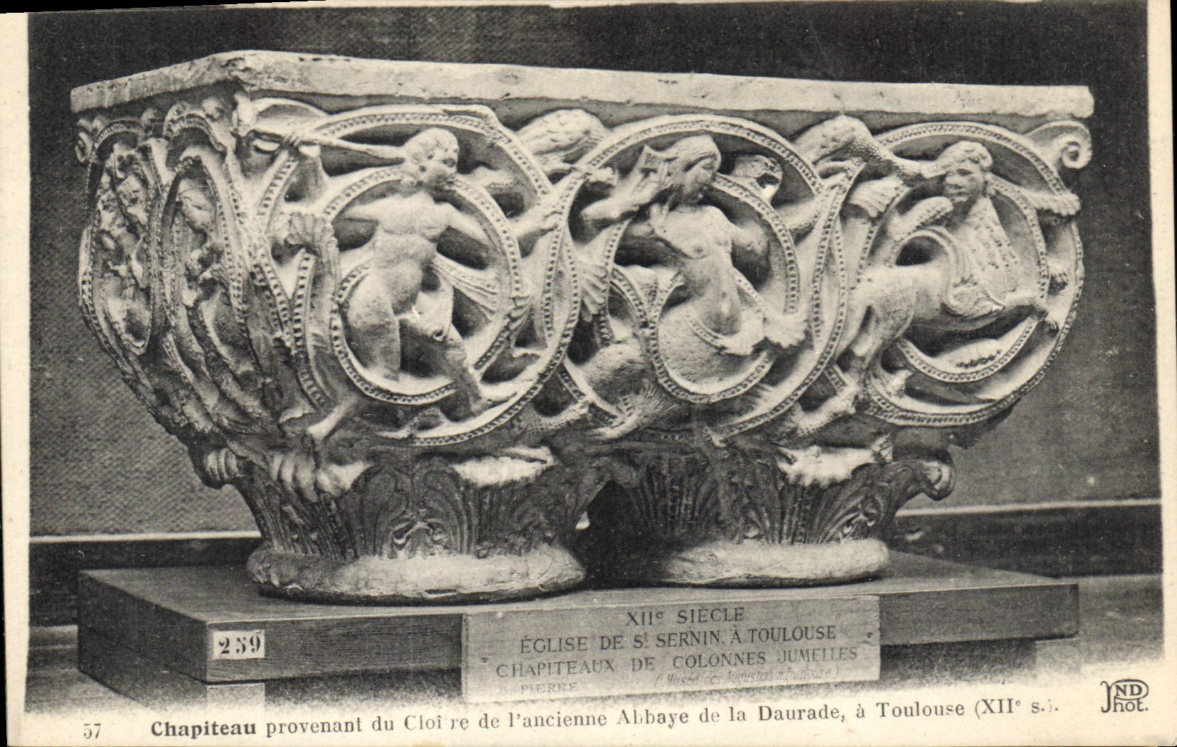 Kapitell aus dem Cloister der ehemaligen Abtei la Daurade — 12. Jahrhundert — JND Phot.