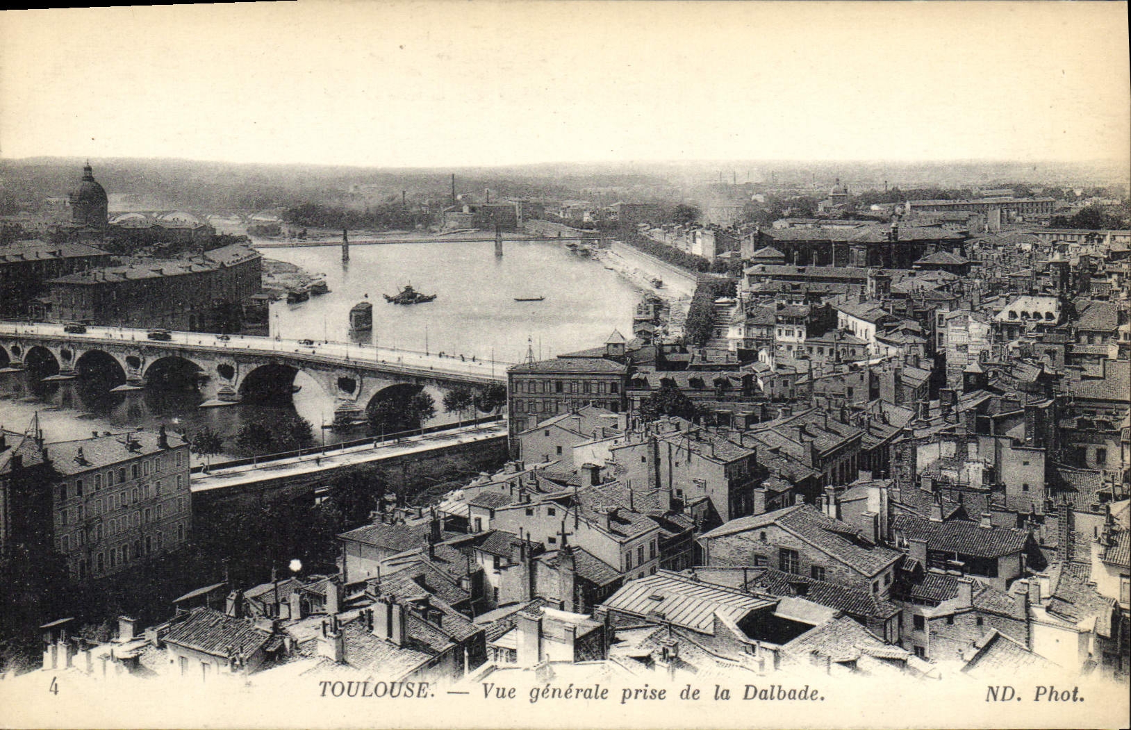 CPA Toulouse Vue generale prise de la Dalbade 