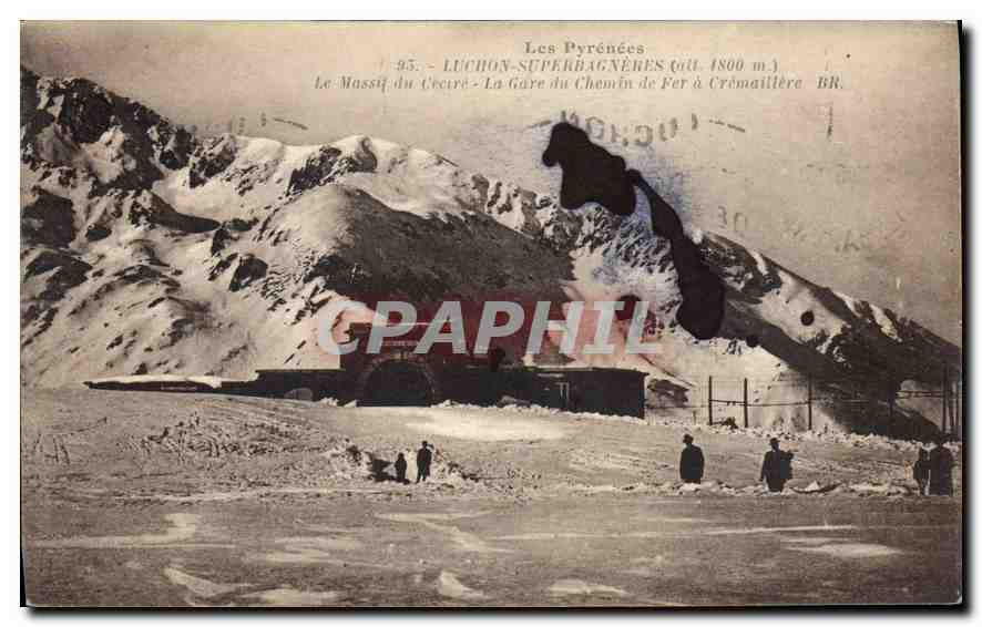 CPA Luchon Superbagneres le Massif du Cecire La Gare du Chemin de Fer a Cremaillere 