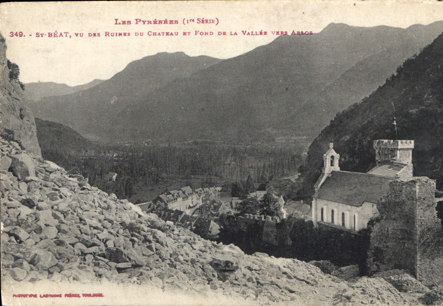 CPA St Beat vu des Ruines du Chateau et Fond de la Vallee vers Arlos 