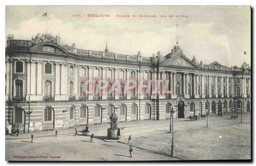 CPA Toulouse Facade du Capitole vue de profil 
