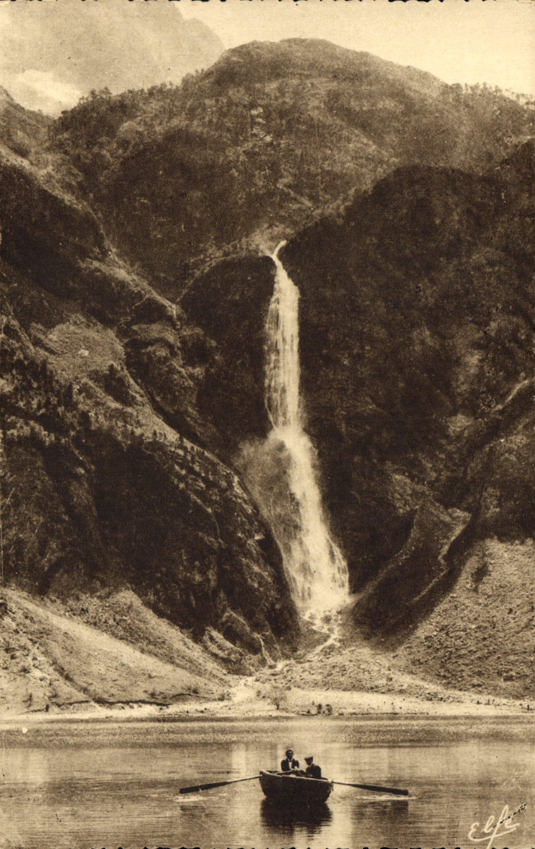 CPA Luchon Lac d'Oo La Grande Cascade 