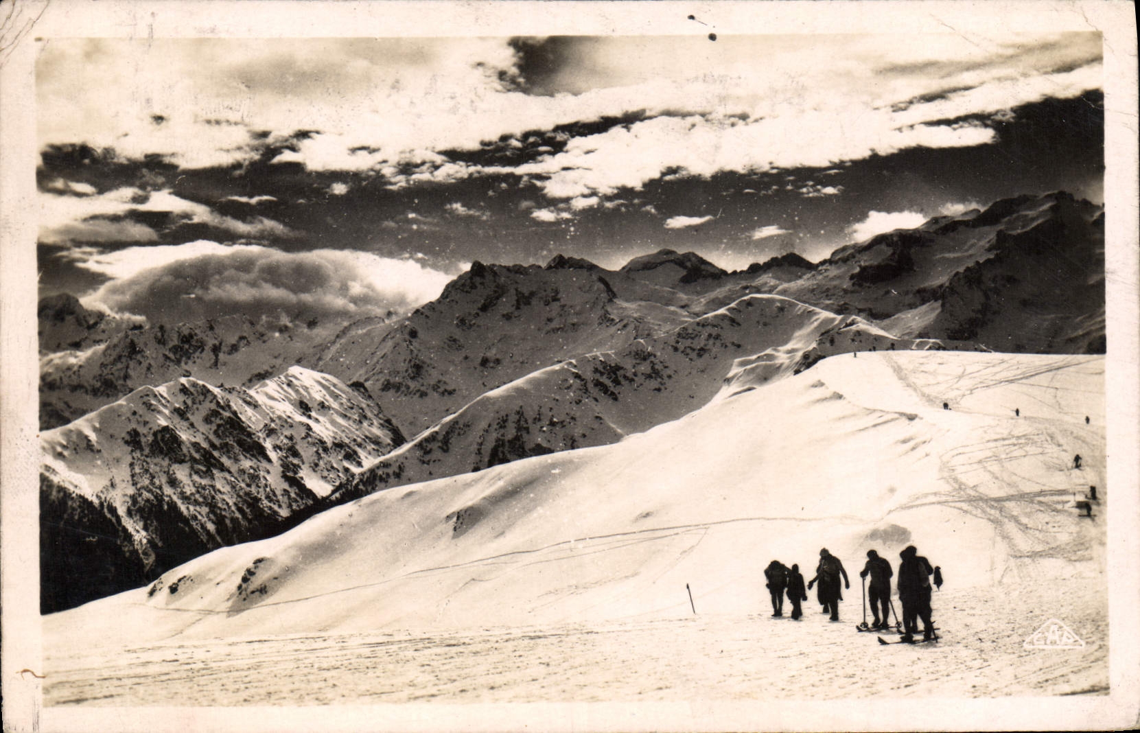 Vue sur les Monts Maures (Alt. 1500 m) — Luchon, Pyrénées — éditeur 'Real-Photo' C. P. Strasberg