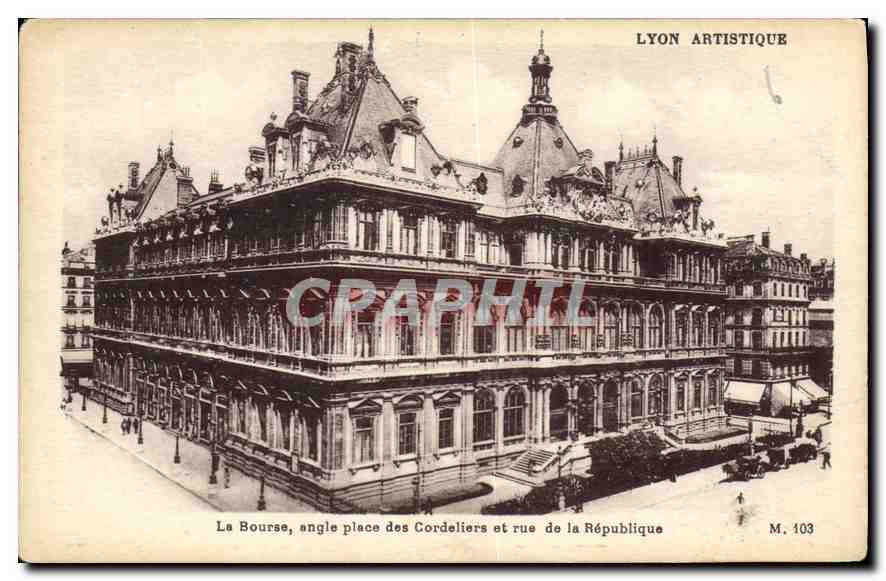 CPA La Bourse angle Place des Cordeliers et rue de la Republique 