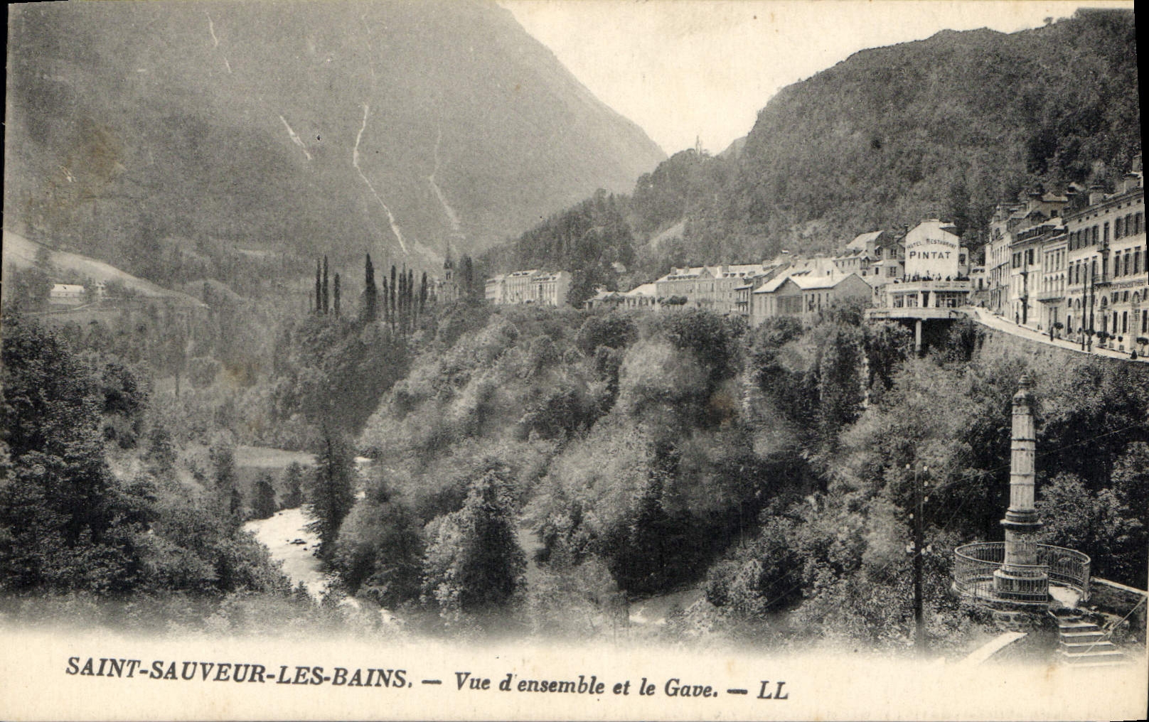 Saint-Sauveur-les-Bains — Vue d'ensemble et le Gave — LL