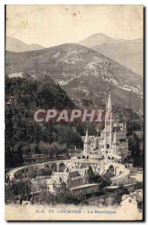 CPA Lourdes La Basilique 