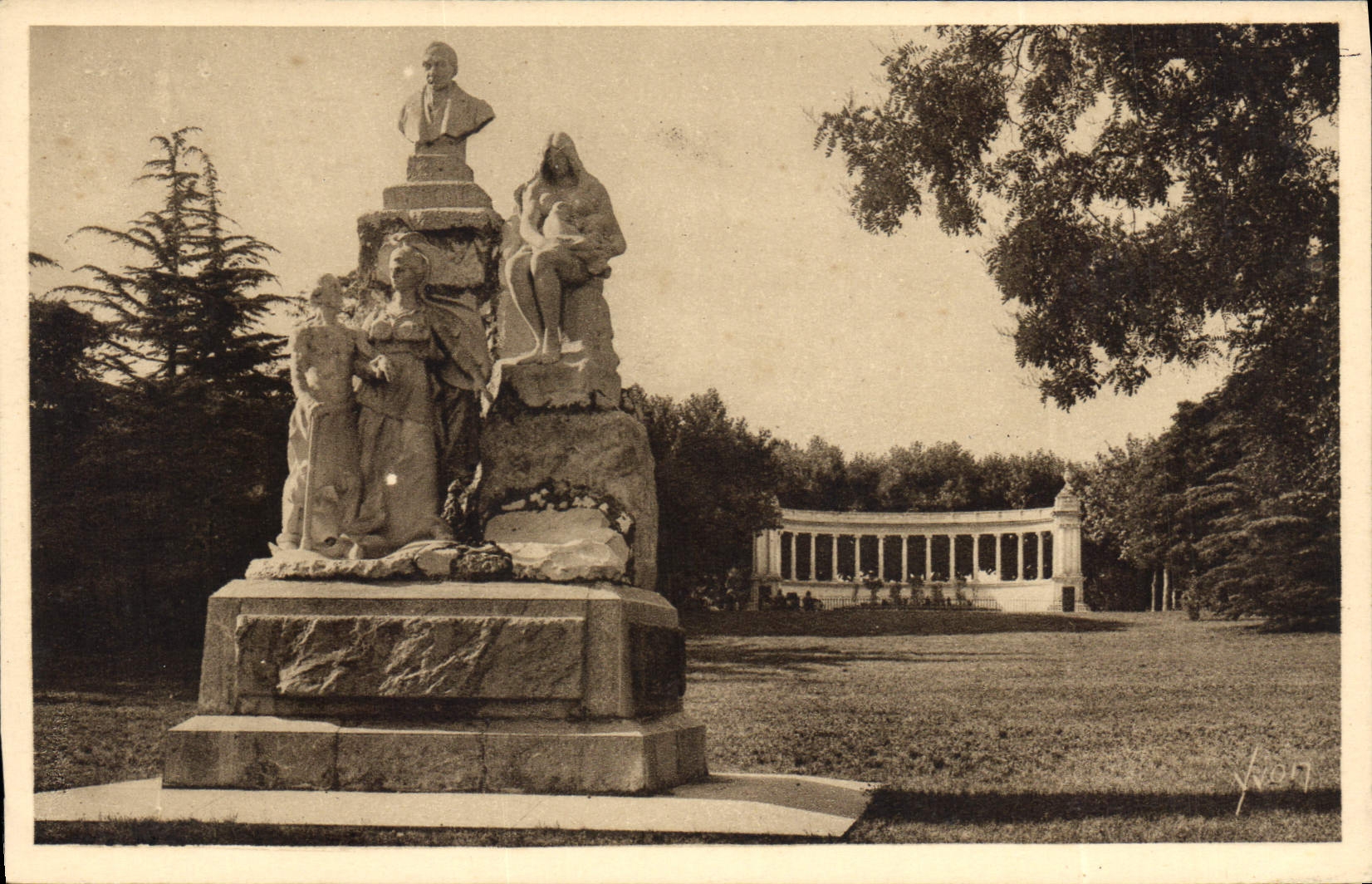 CPA Montpellier Herault le Parc de l'Esplanade 