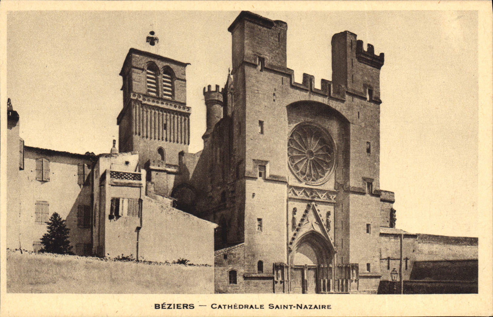 CPA Beziers Cathedrale Saint Nazaire 