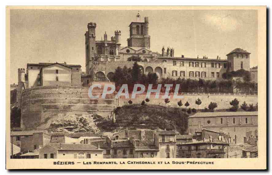 Béziers — Les Remparts, la Cathédrale et la Sous-Préfecture