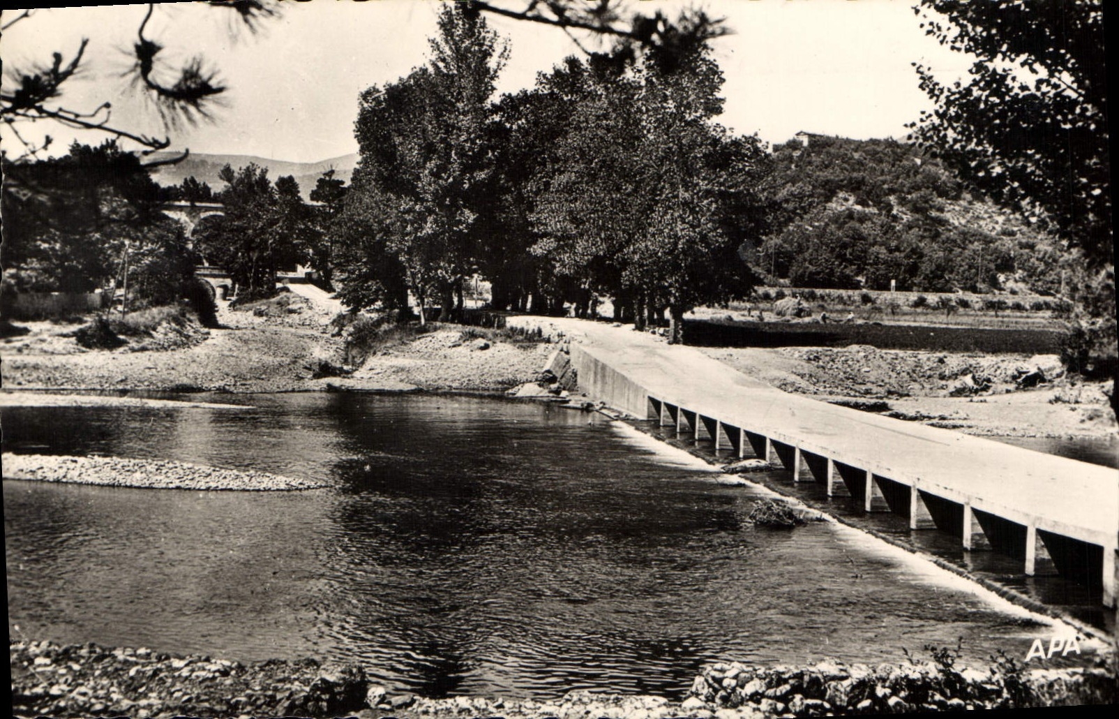 Lamalou-les-Bains (Hérault) — La Passerelle — Société des Cartes Postales APA-POUX