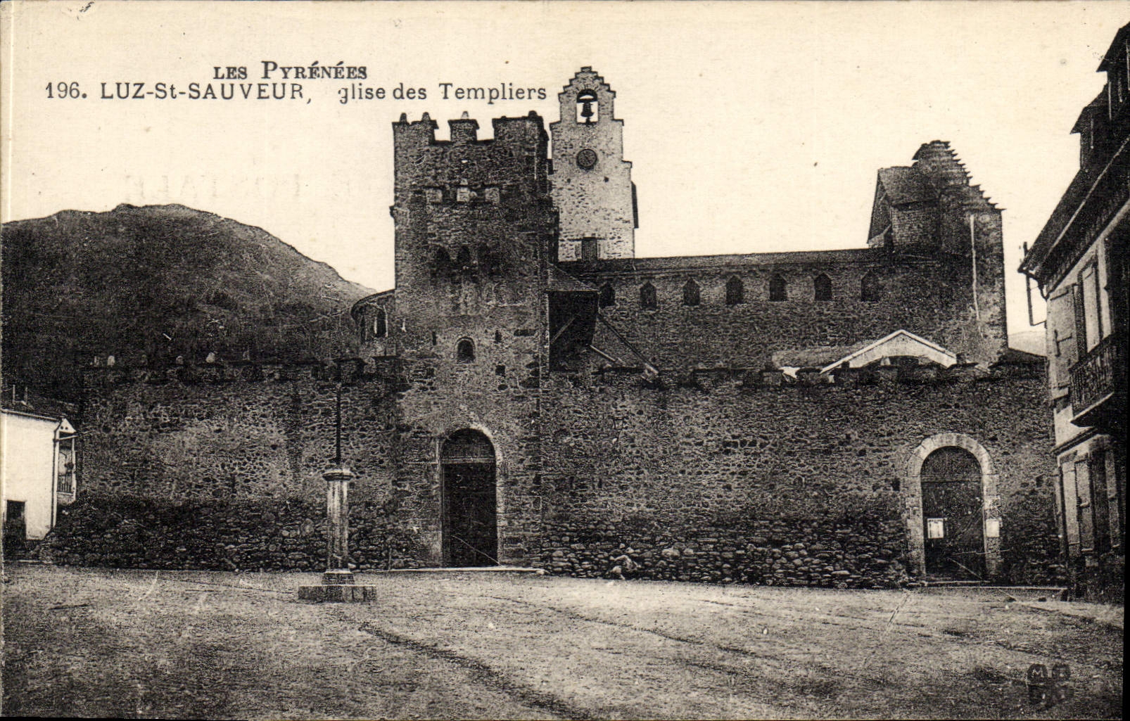 Luz-Sauveur — Église des Templiers — Les Pyrénées, n°196