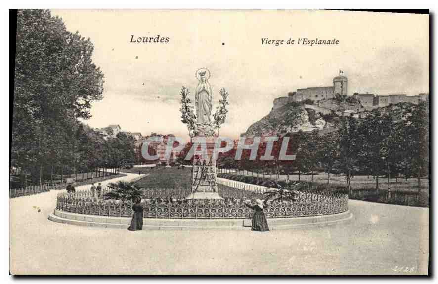 CPA Lourdes Vierge de l'Esplanade 