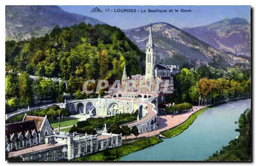 CPA Lourdes la Basilique et le Gave 