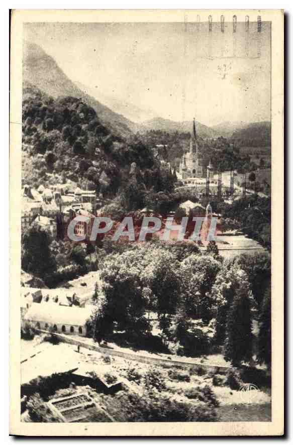 CPA Lourdes la Basilique vue du haut du chateau 