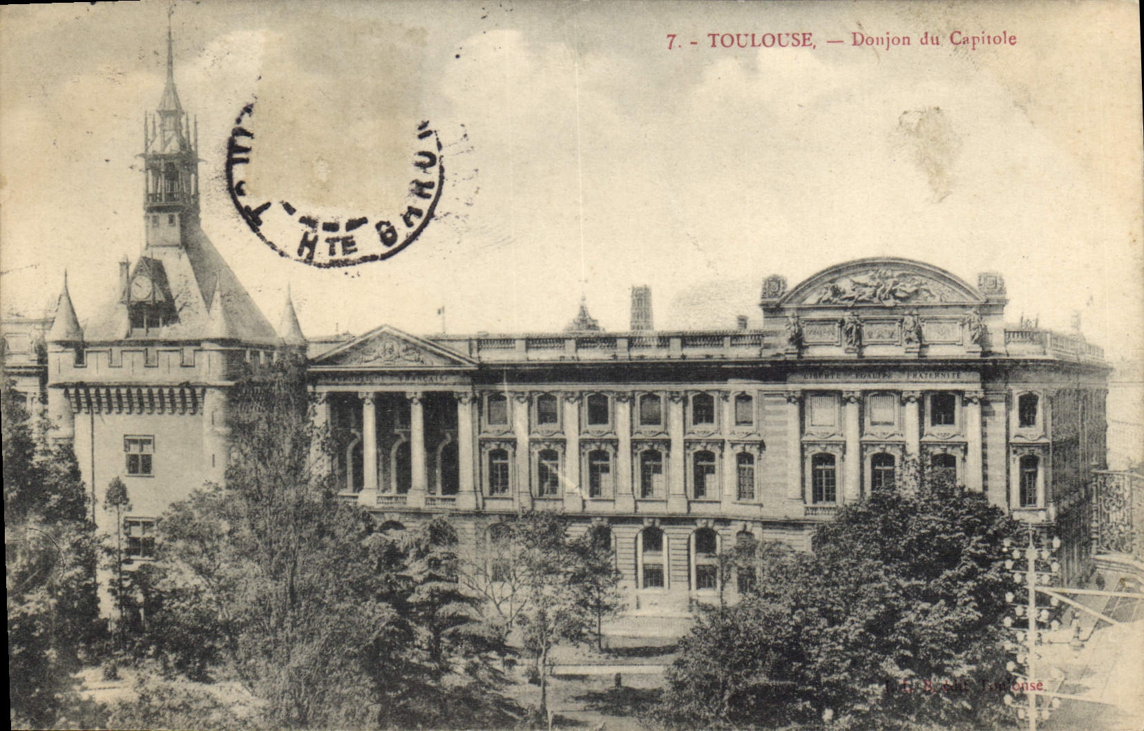 Toulouse — Donjon des Capitole — Verlag: L. B. B. (Nr. 7)