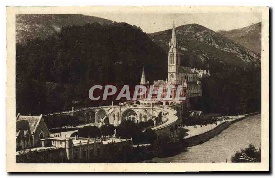 CPA Lourdes la Basilique 