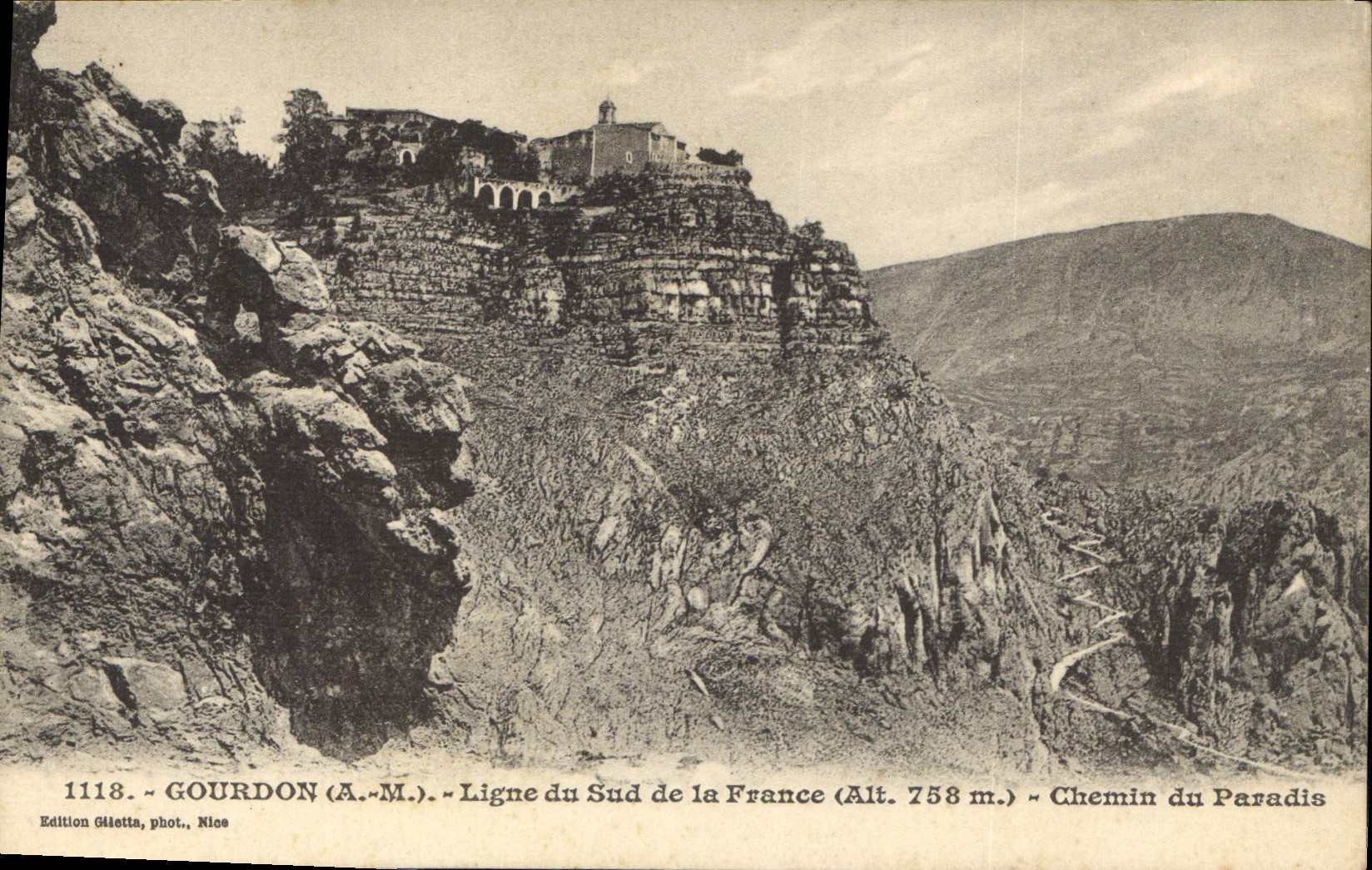CPA Gourdon A M Ligne du Sud de la France Chemin du Paradis 