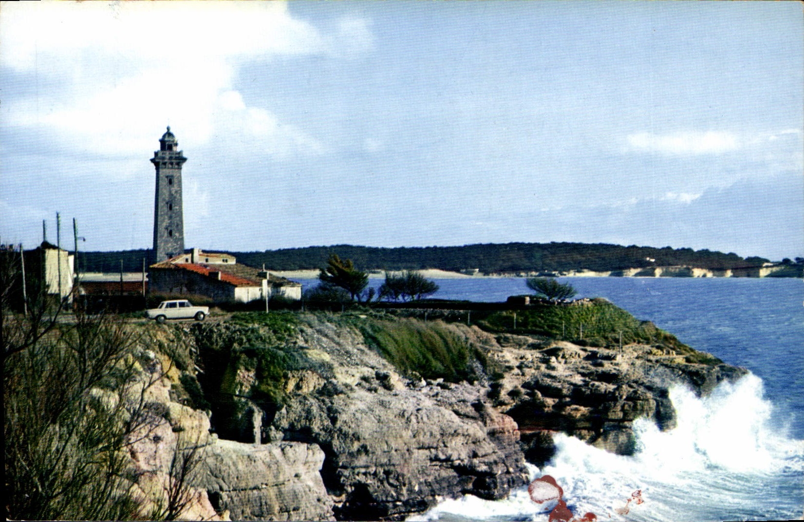 CPA St Georges de Didonne Shte Mme Le phare et les rochers 