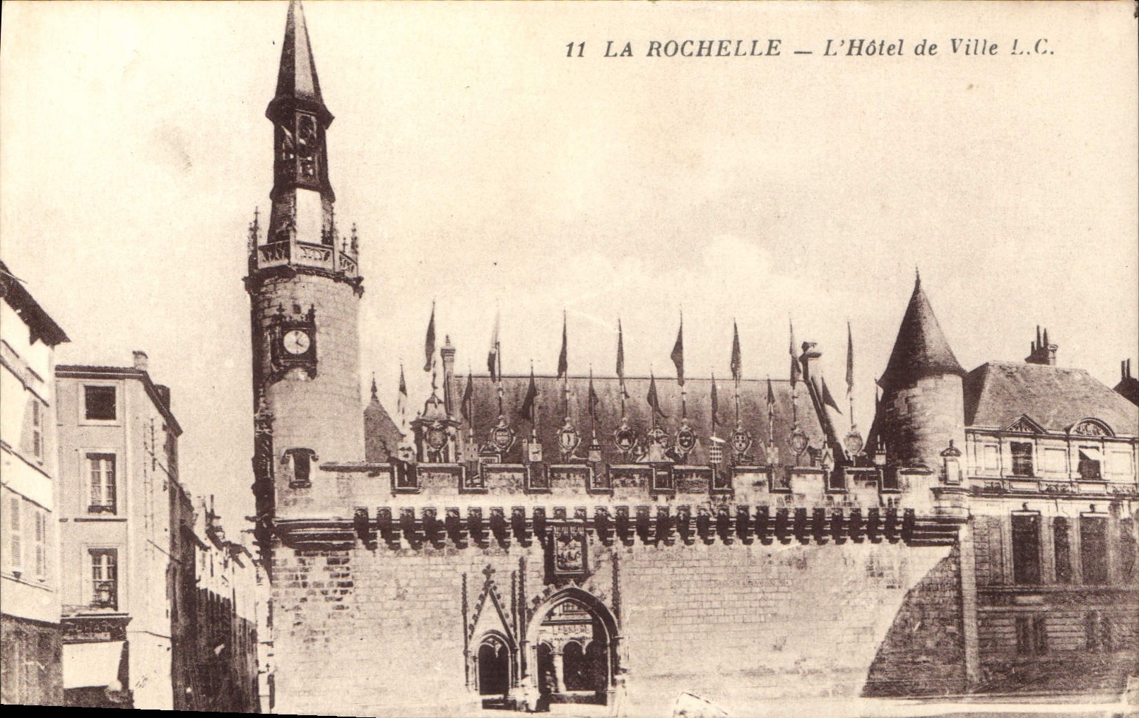 CPA La Rochelle L'Hotel de Ville 