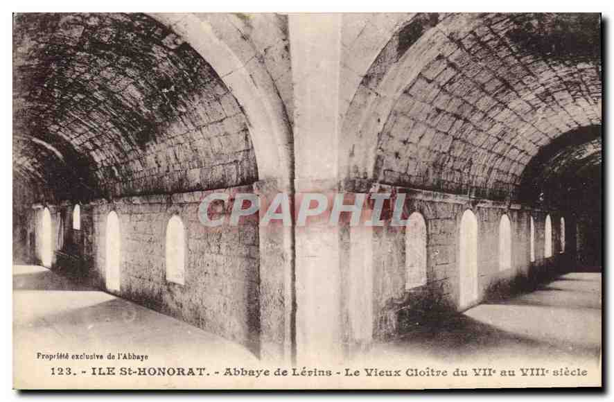 CPA Ile St Honorat Abbaye de Lerins Le Vieux Cloitre du VII au VIII siecle 