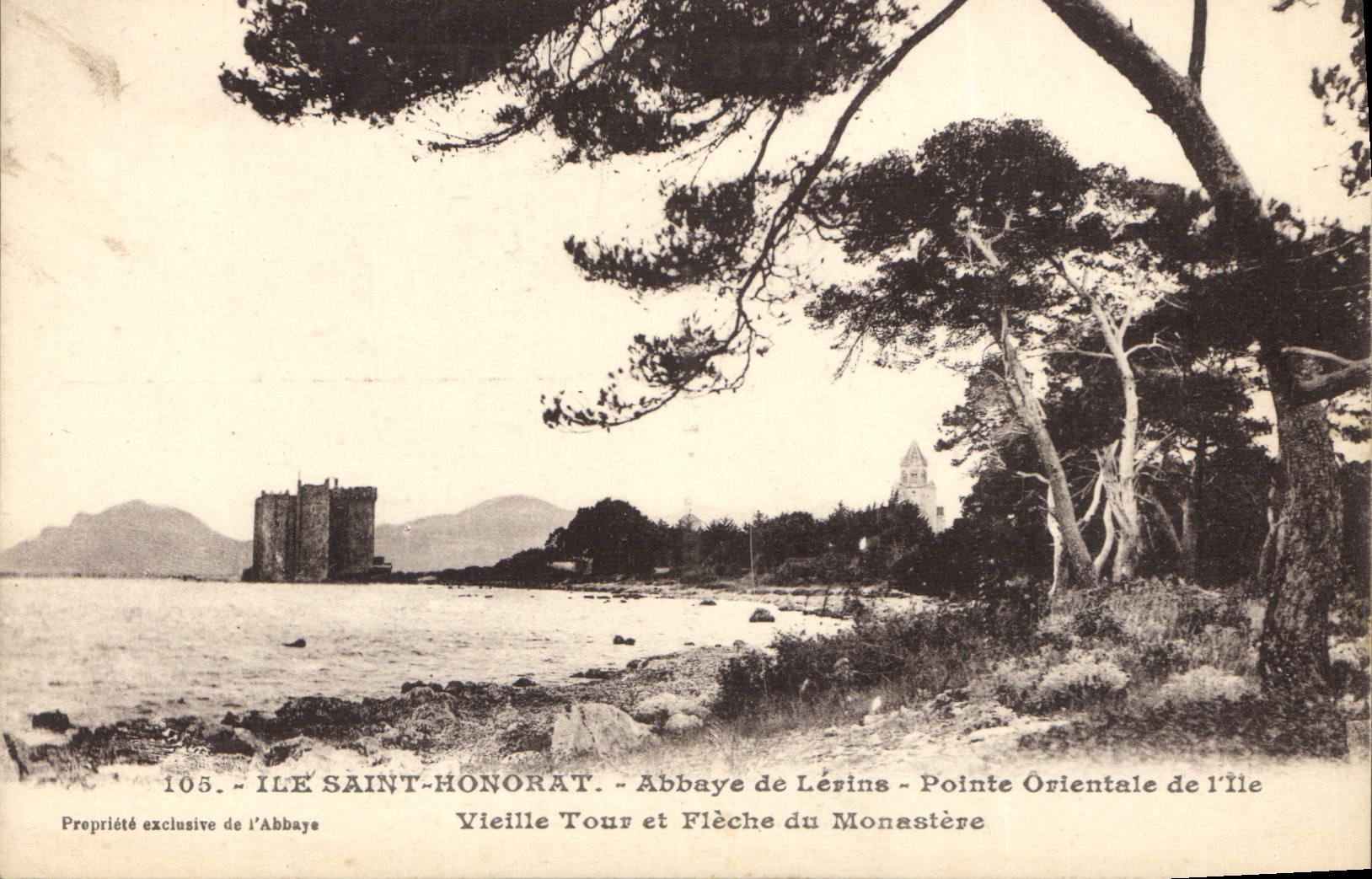 Ile Saint-Honorat - Abbaye de Lérins - Pointe Orientale de l'Île - Vieille Tour et Flèche du Monastère — J. Gilletta, Nice