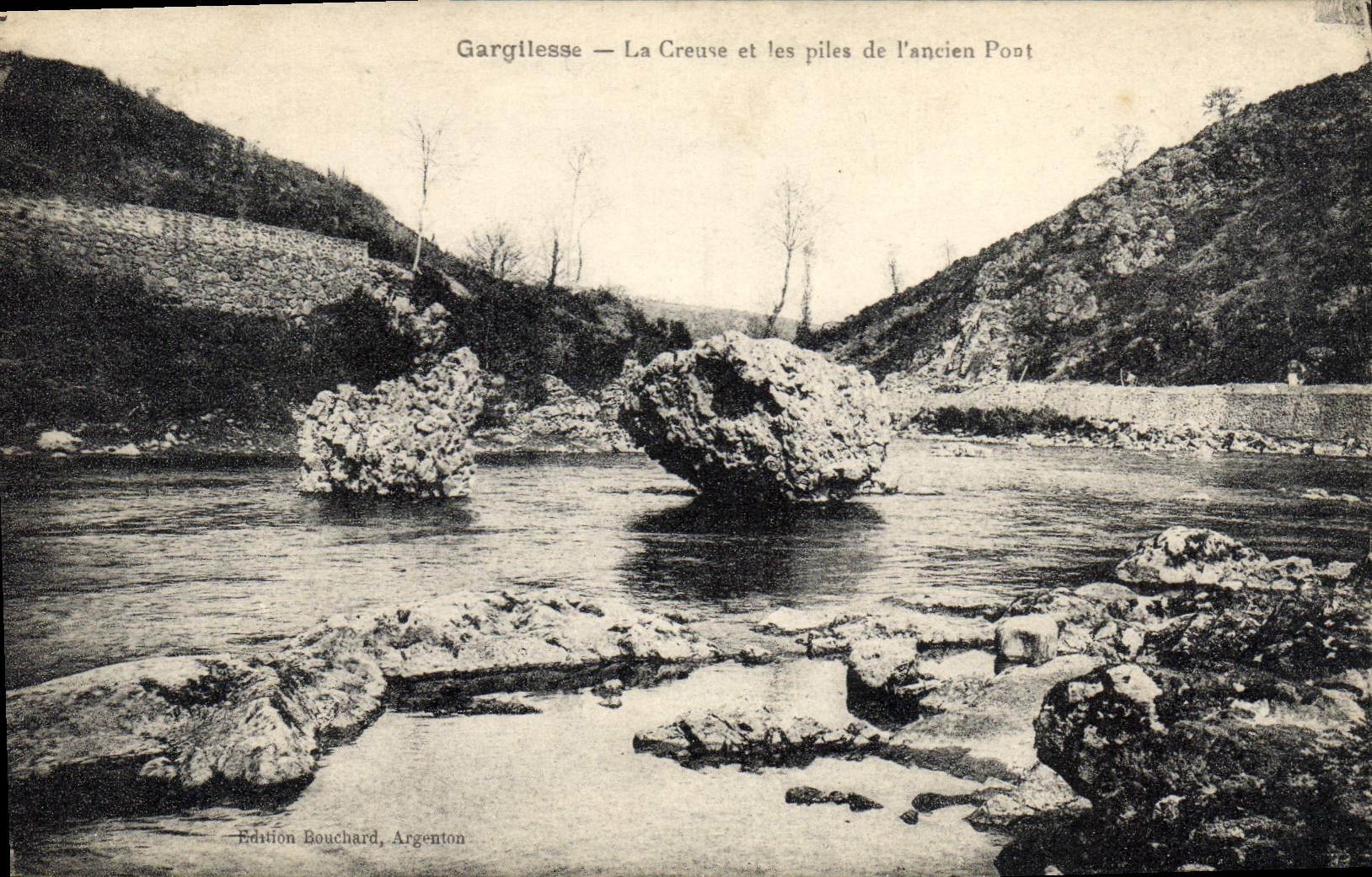 CPA Gargilesse la Creuse et les Piles de l'ancien Post 
