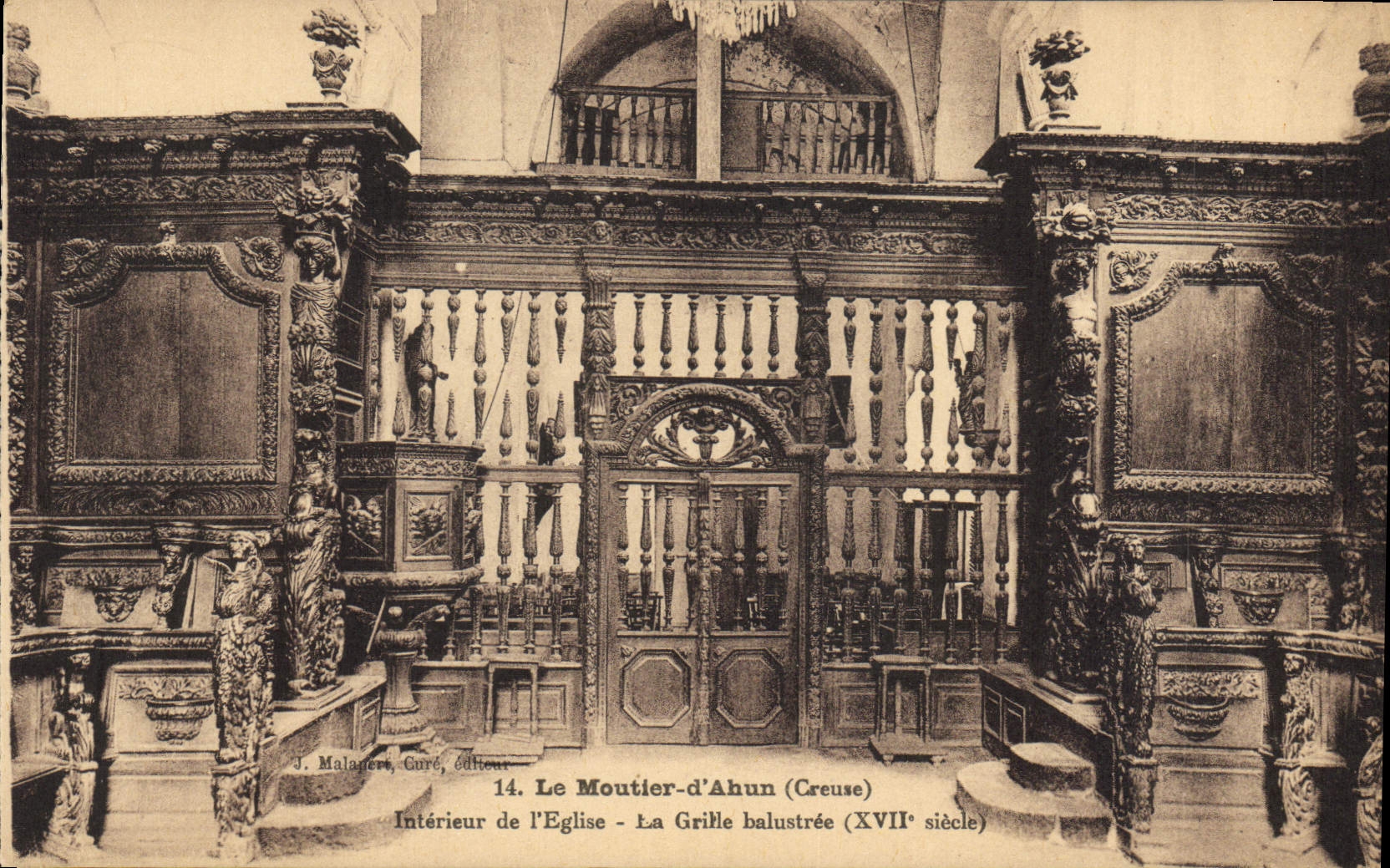 CPA Le Moutier d'Ahun Creuse Interieur de l'Eglise la Grille balustree 