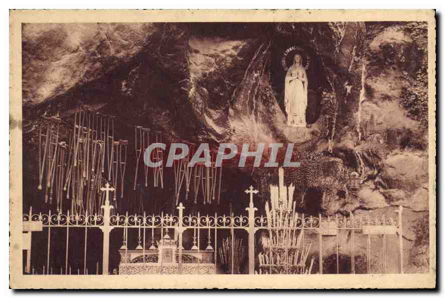 CPA Lourdes La Grotte Miraculeuse 