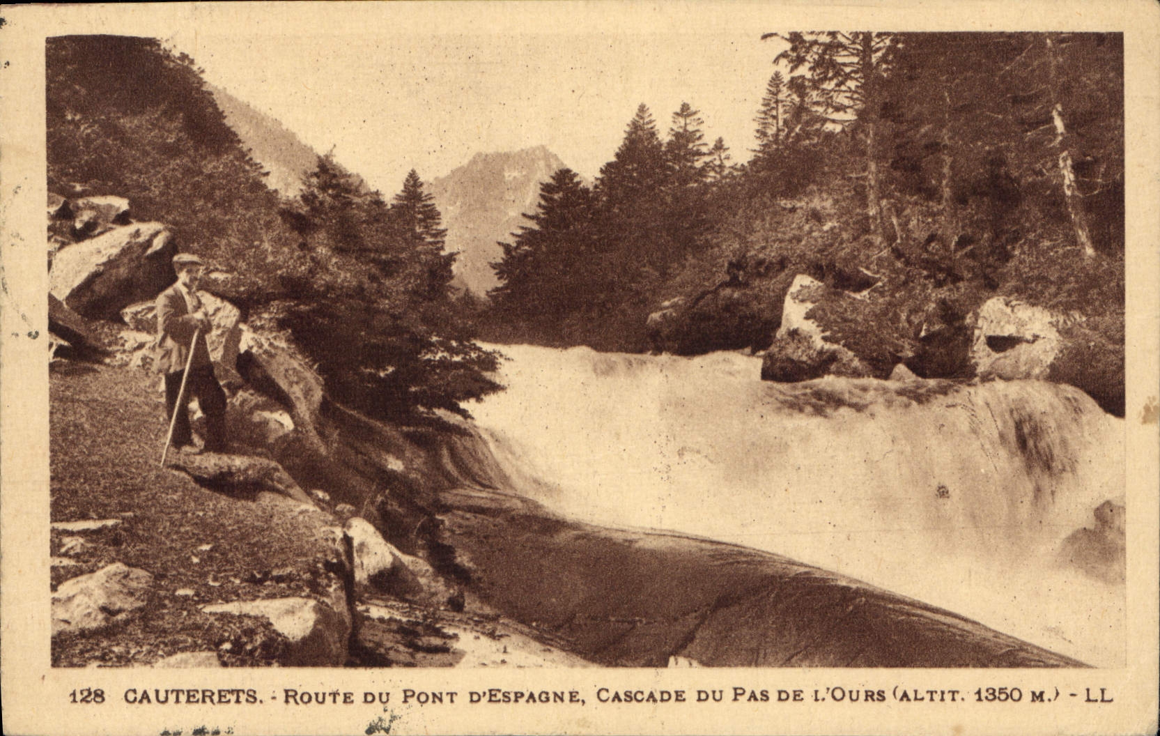 Gauterets — Route du Pont d'Espagne, Cascade du Pas de l'Ours (alt. 1350 m.) — LL